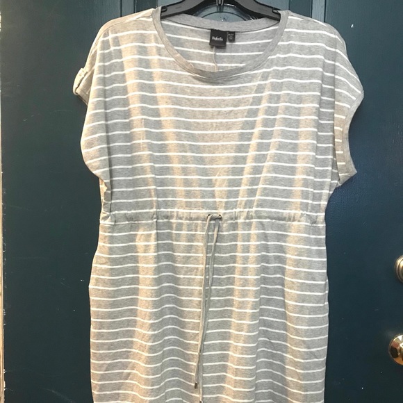 Rafaella Short Sleeve Drawstring Waist Dress - Picture 3 of 10